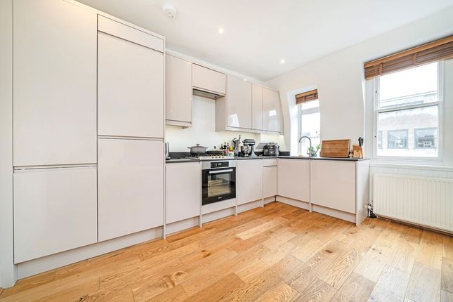 Flat 4, 2, Chesilton Road, London photo 3