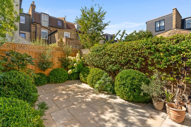 14, Fullerton Road, London photo 4