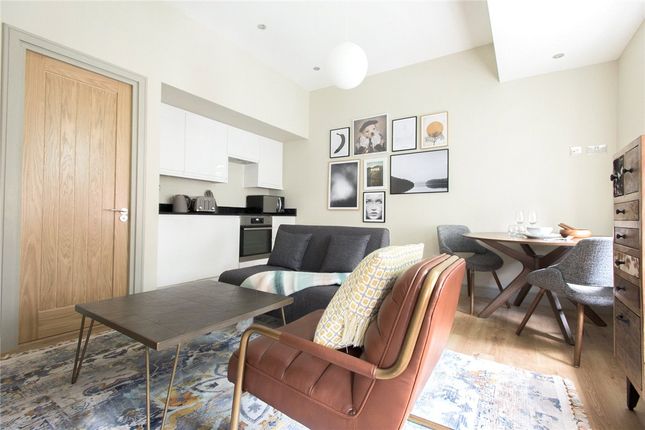 Flat to rent in St Georges Street, Mayfair, London