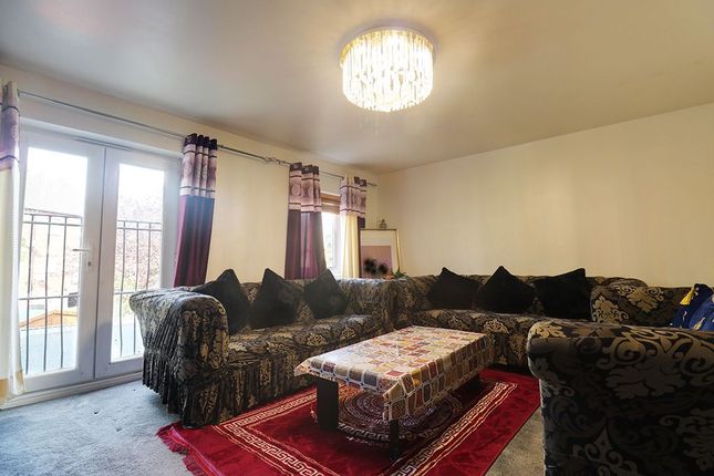 17, Dunoon Drive, Wolverhampton photo 3