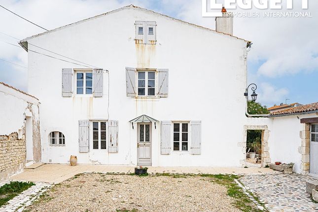 Villa for sale in La Rochelle, Charente-Maritime, Nouvelle-Aquitaine