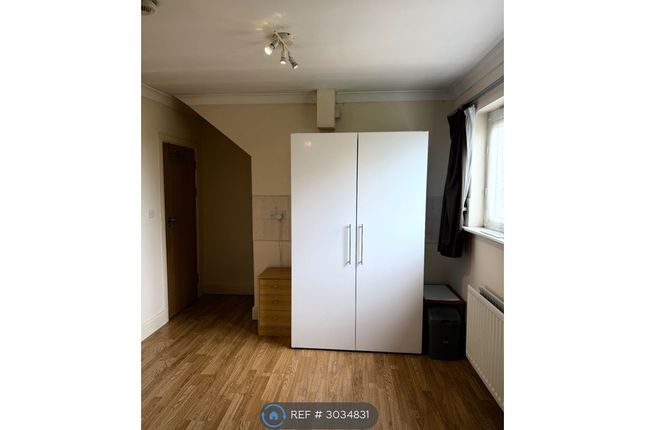 Tanfield Avenue, London photo 2
