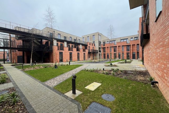 Thumbnail Office to let in Old Electricity Works, Campfield Road, St Albans, Hertfordshire
