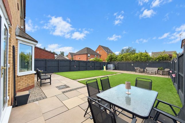 3 Glamis Close, Prenton photo 4