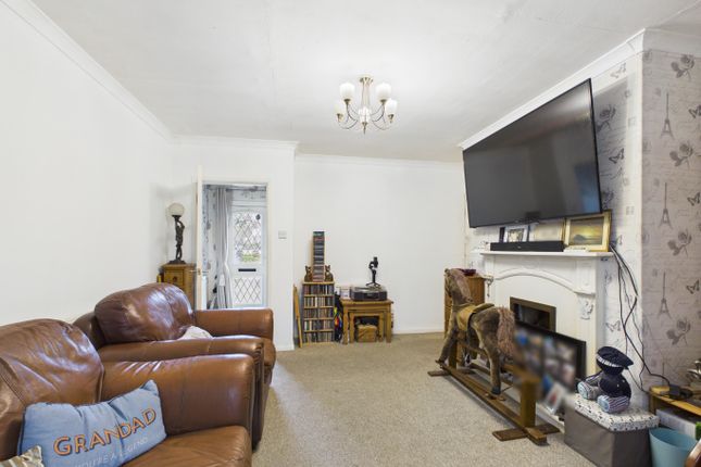 180 Cherry Tree Lane, Beverley, East Riding Of Yorkshire photo 3