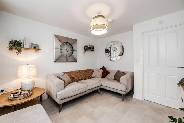 Violet Drive, Cramlington photo 3