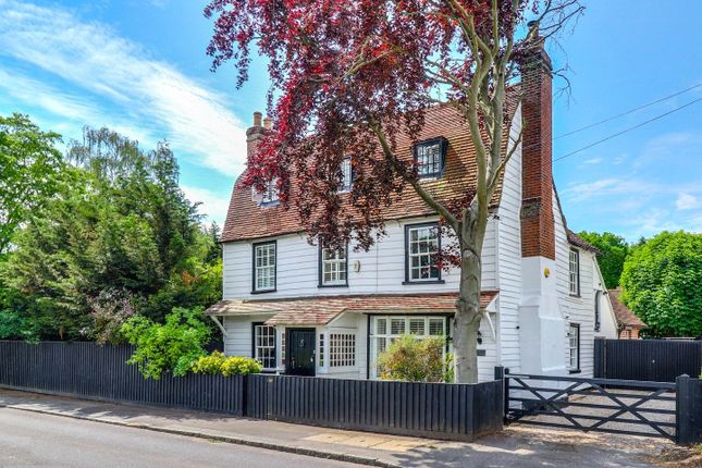 Thumbnail Detached house for sale in Brentwood Road, Herongate