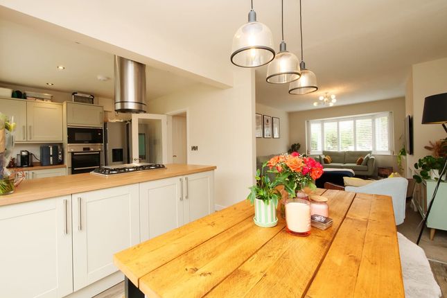 8 Horseman Avenue, Copmanthorpe, York photo 2