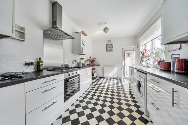 32 Alexandra Road, Sheerness photo 4