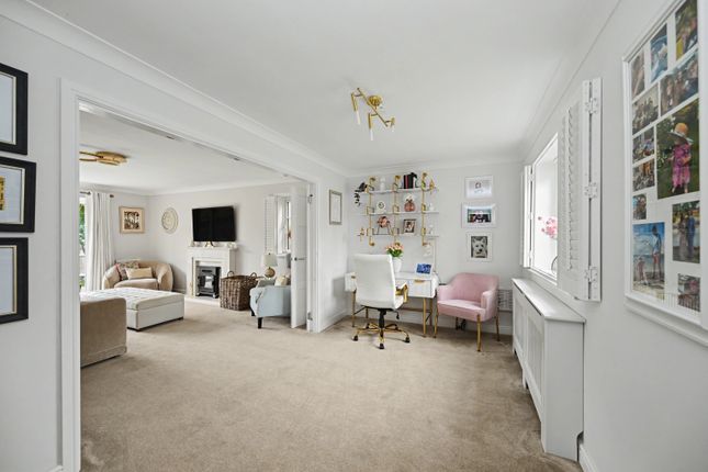 8, Earle Gardens, Rugby photo 4