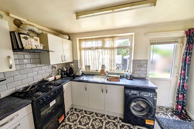6, Alpha Grove, Stockton-on-Tees photo 3