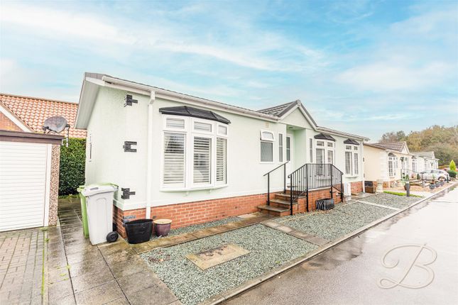2-bed caravan on 27, Fairfield Park, Wellow Road, Ollerton, £150,000