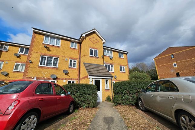 45, Jack Clow Road, London photo 3
