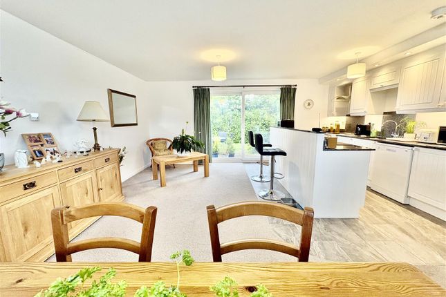 3, Tynings Close, Easton-In-Gordano photo 3