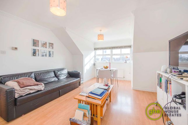 Thumbnail Flat for sale in Vincent Court, Stockwell, London