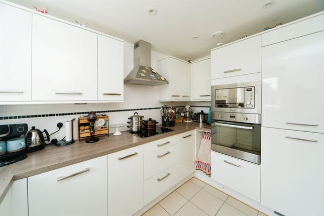 Flat for sale in Little Common Road, Bexhill-On-Sea