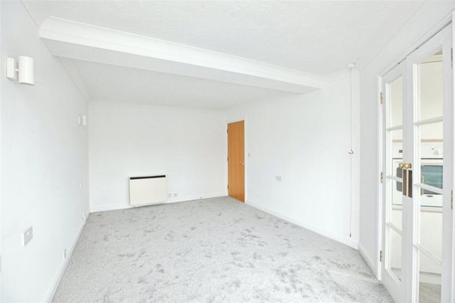 Flat 69, Tembani Court, Colin Road, Paignton photo 4
