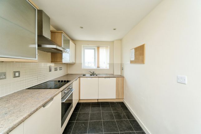 Flat 11, 14, San Diego Way, Eastbourne photo 3