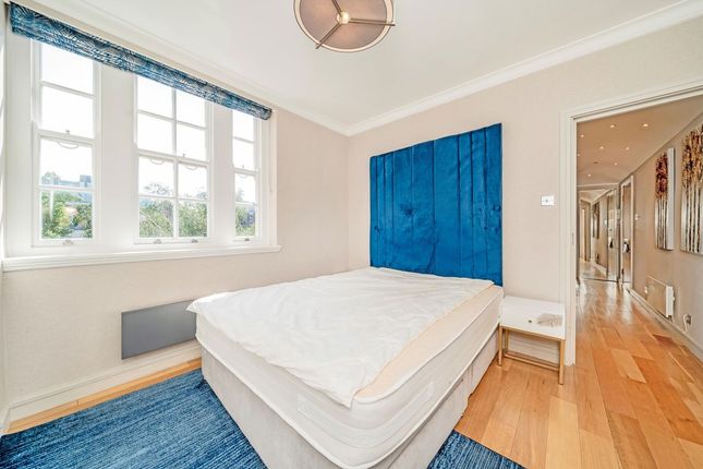 26, Ingelow House, London photo 4