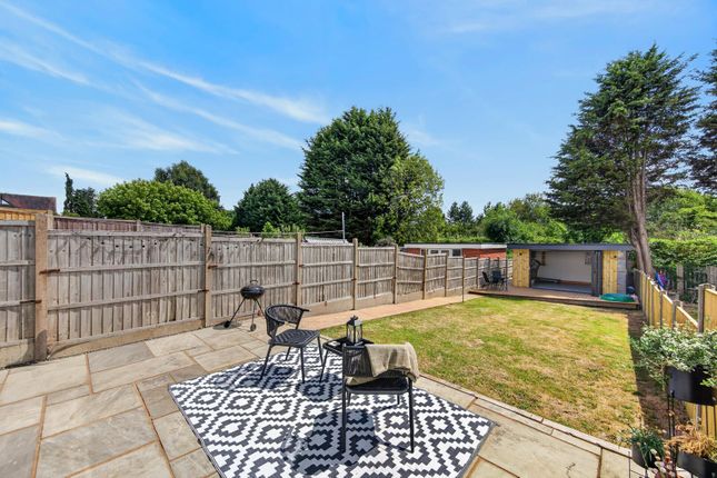 128, Strathmore Road, Hinckley photo 4