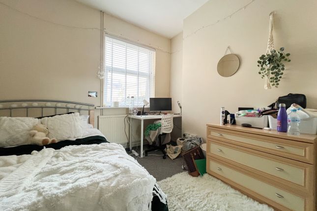 70, Salisbury Road, Cardiff photo 4