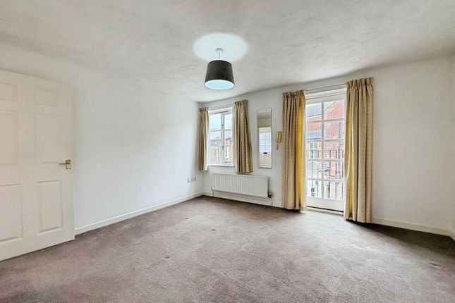 Flat 4 Flowers House, 15, Hendford, Yeovil photo 3