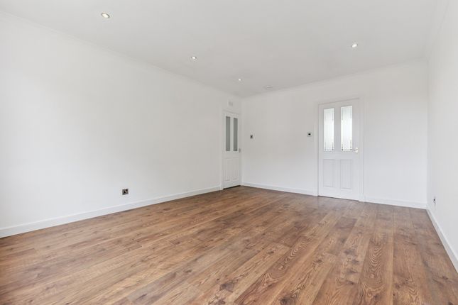 10, Blair Terrace, Stenhousemuir photo 3