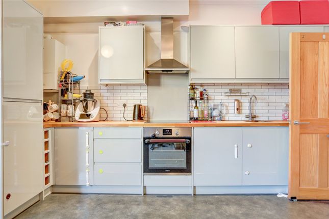 Flat for sale in Davigdor Road, Hove, East Sussex