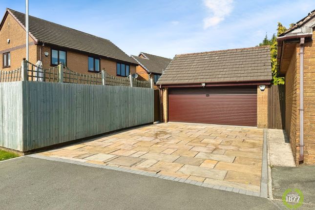 2 Winster Court, Accrington photo 2