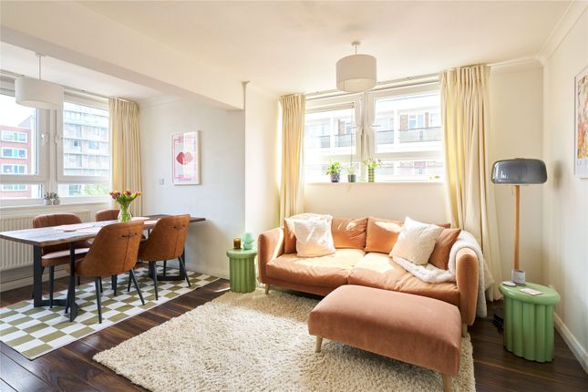 Flat for sale in Murray Grove, Hoxton, London