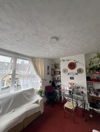 Charlemont Road, London photo 2