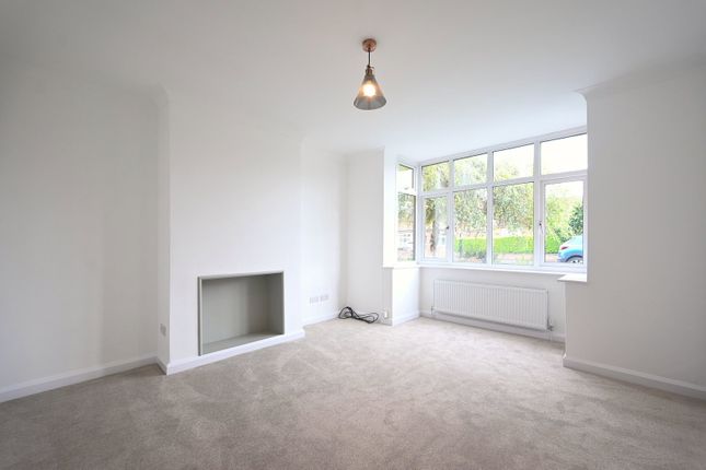 34, Whitcliffe Crescent, Ripon photo 3