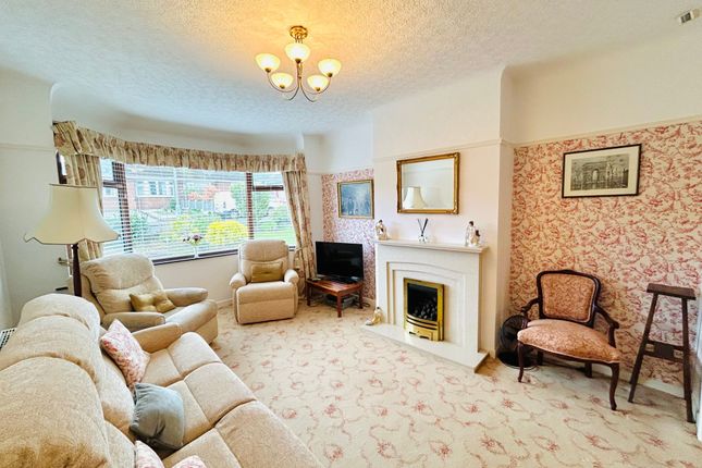 26 Lymmington Avenue, Lymm photo 2