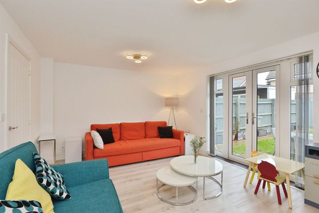 9, Fontaines Road, Milton Keynes photo 3