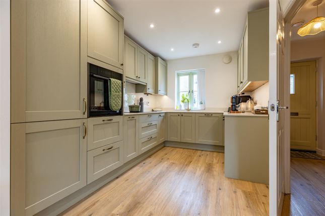 9, Forstall Way, Cirencester photo 3