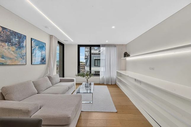 Apartment 603, 37, Rathbone Place, London photo 3