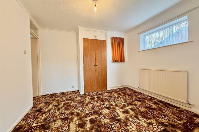 2, St. Nicholas Drive, Great Yarmouth photo 3