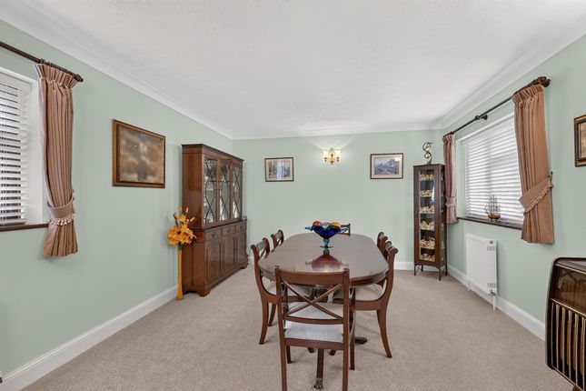 46, Fernlea Road, South Benfleet photo 4