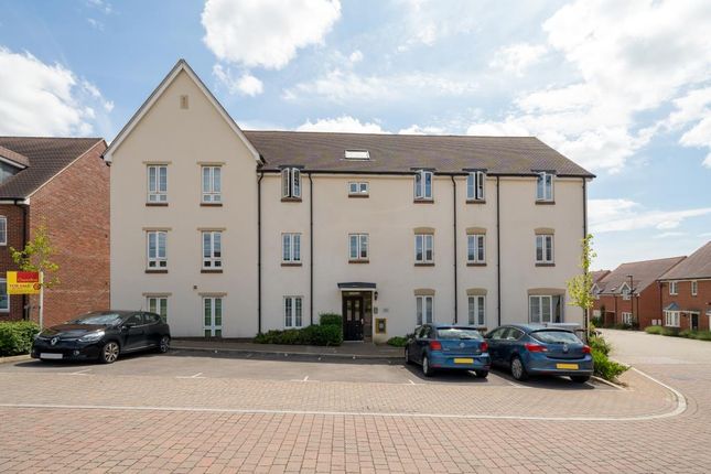 Flat for sale in Botley, Oxford