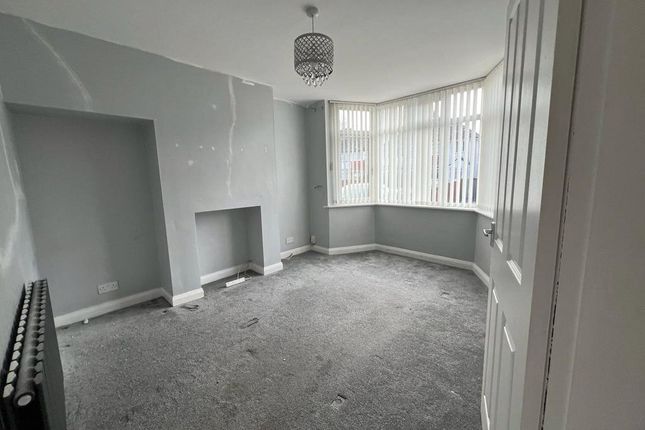 27, Prestwood Avenue, Wolverhampton photo 3