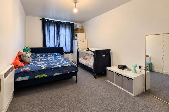 Flat 2 The Savoy 20, Station Road, Bristol photo 5