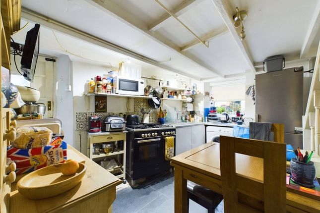 25 Higher Lux Street, Liskeard photo 4