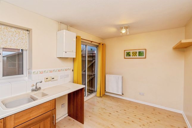 23, Oak Ridge Drive, Walsall photo 4