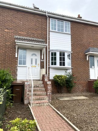 2 bed town house to rent in Queensway, Normanton WF6