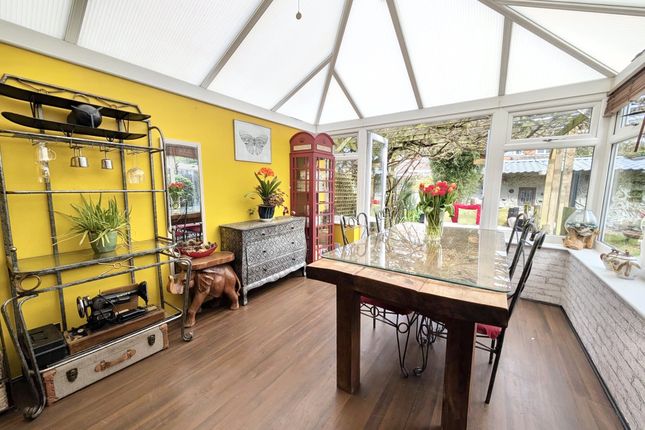 7, Olive Drive, Cheshire photo 3