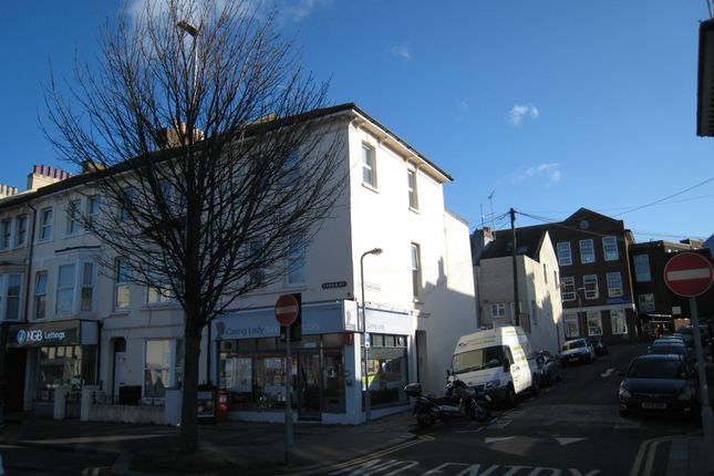 Thumbnail Flat to rent in Lewes Road, Brighton