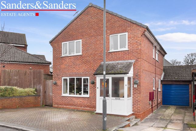 Thumbnail Detached house for sale in Wain Close, Alcester