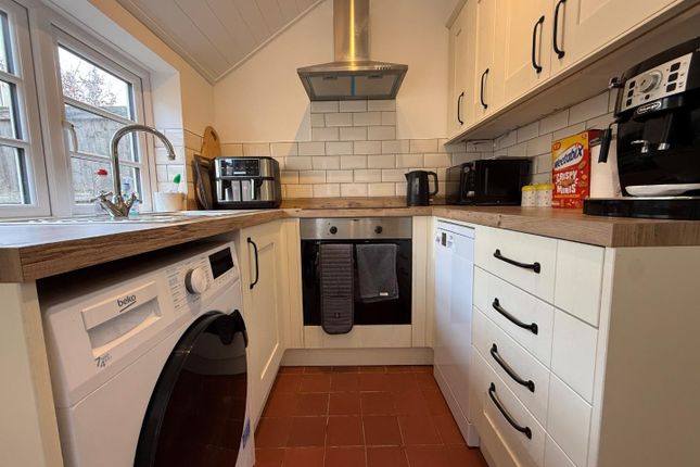 22, Harborough Road, Northampton photo 4