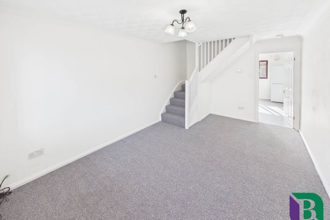 5, Coggeshall Grove, Milton Keynes photo 3