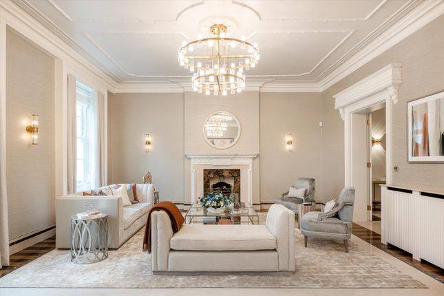 10, Upper Grosvenor Street, London photo 3